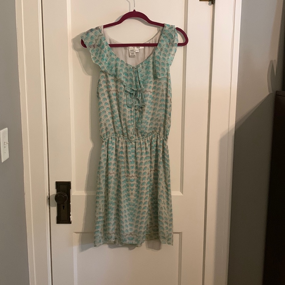 Max studio flutter sleeve dress